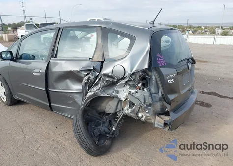 2013 Honda Fit z USA, uszkodzony, nr VIN JHMGE8H38DC082558